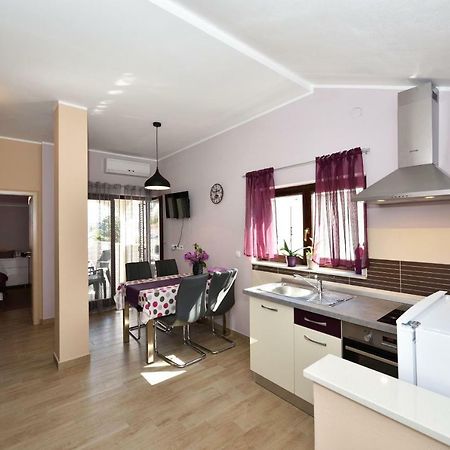 Apartments Lavanda - Free Parking And Grill Jezera Exterior photo